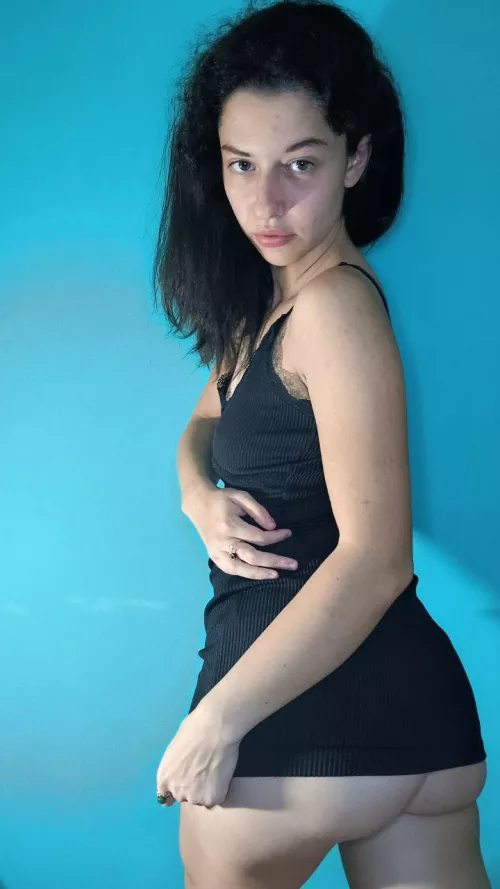 I think my dress is too short 🙈 by FunnyPrinces07