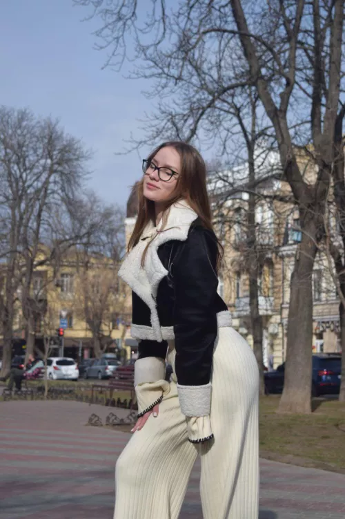 I'm on a walk in the park by blue-eyed_angel