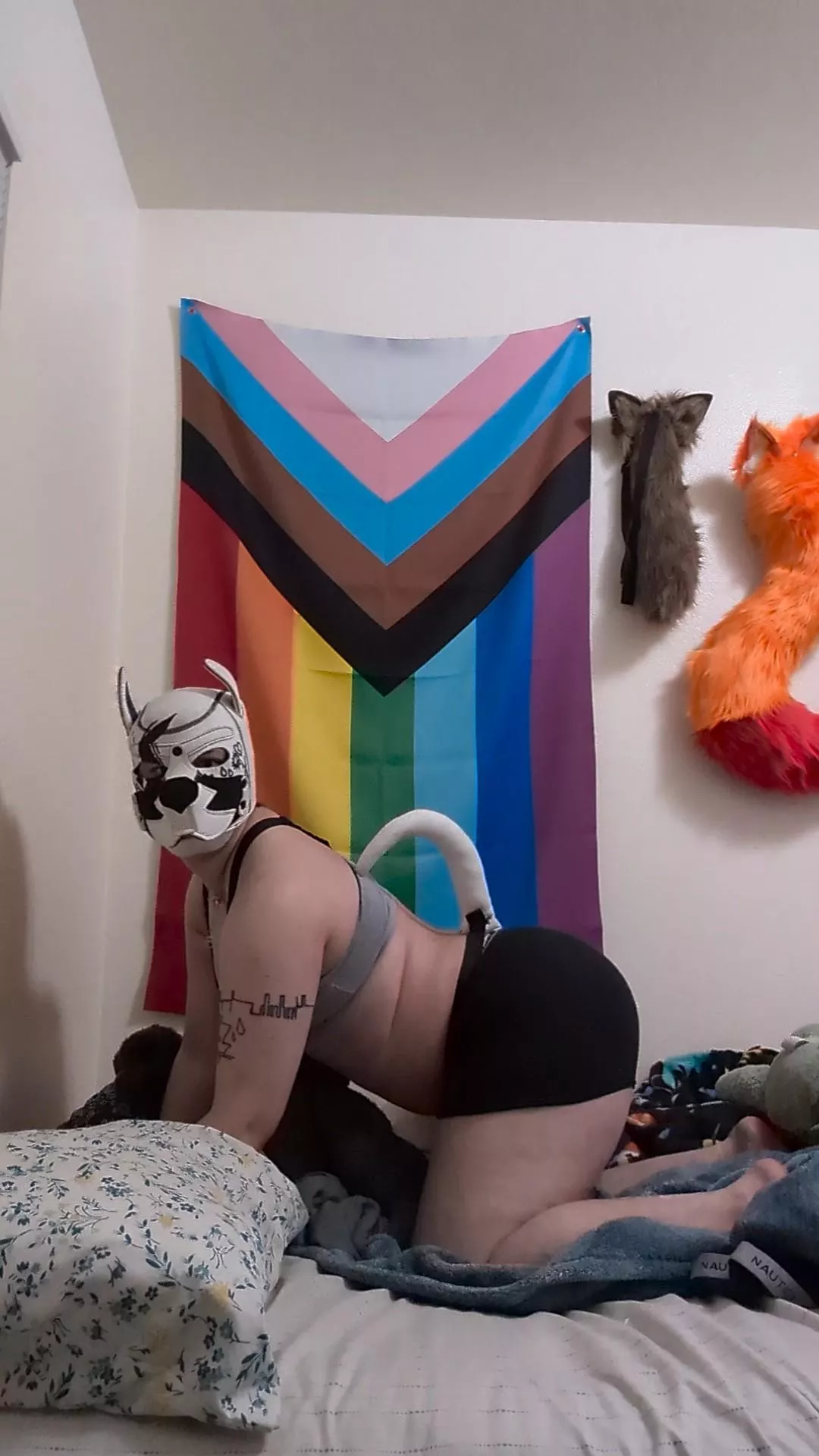 I'm waiting~ posted by pup-atlas-