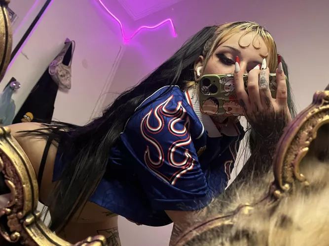 Is me being a nerdy girl a huge turn off? by raven6802