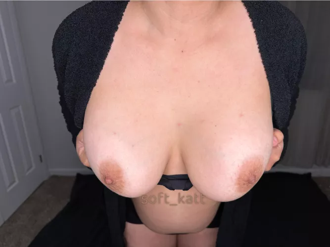 It’s a little cold this morning  by soft_katt