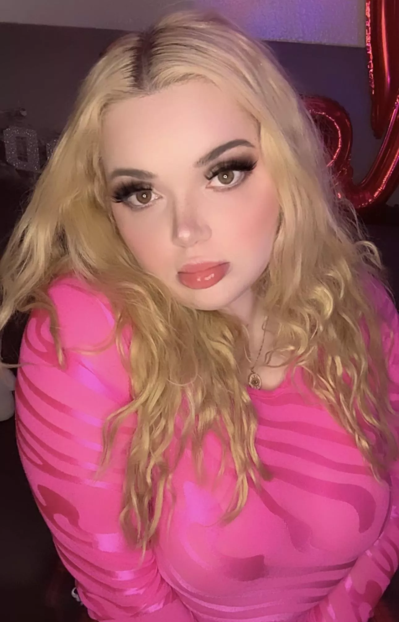 It’s a little lonely over here  posted by FoxiieMistress