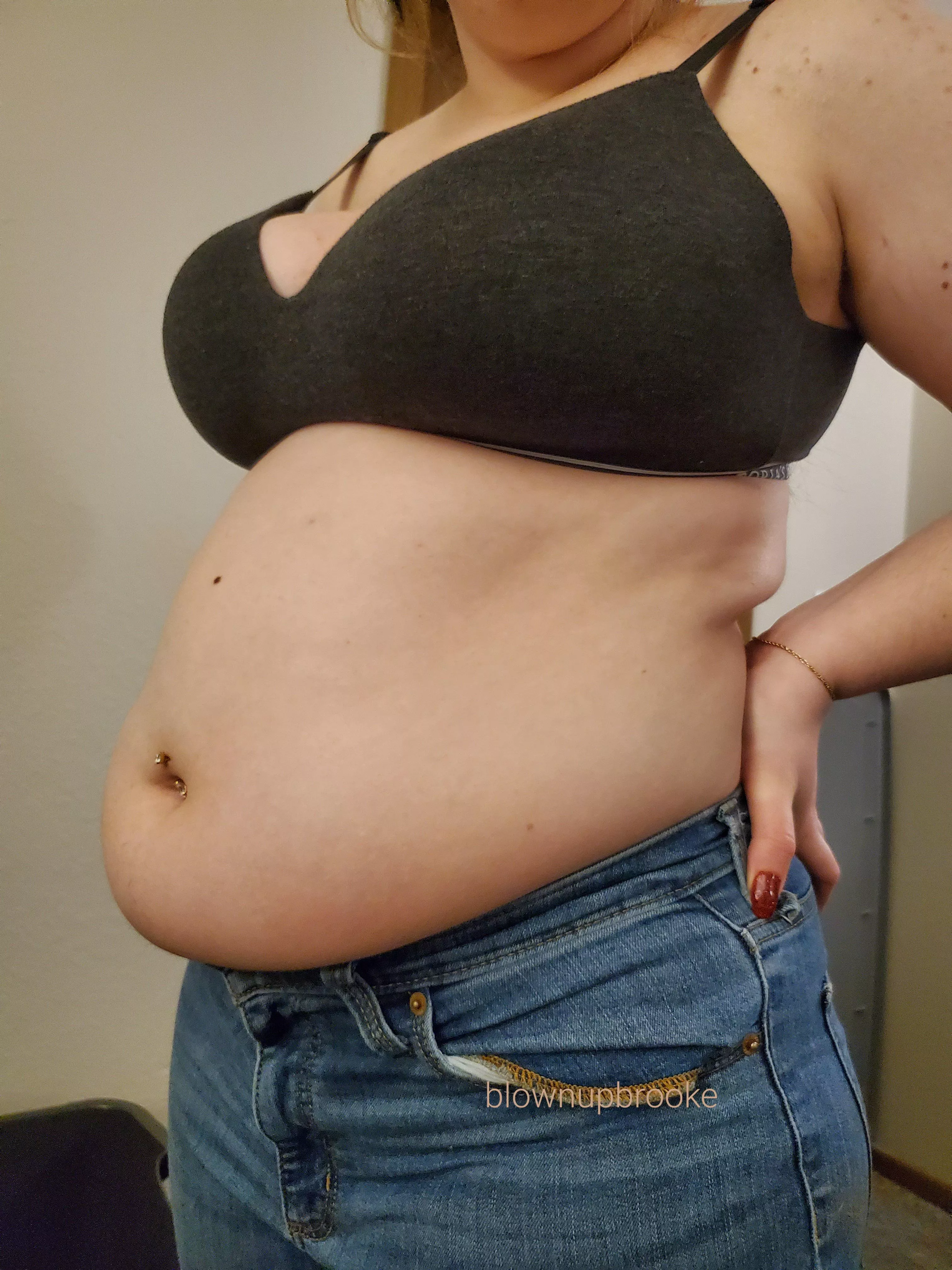 Just hanging out 🐷 posted by BlownUpBrooke