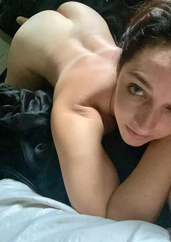 Just your average 40yo mom posted by avafieryy