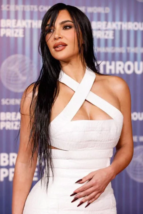 Kim k 🔥🔥🔥 by trebor629