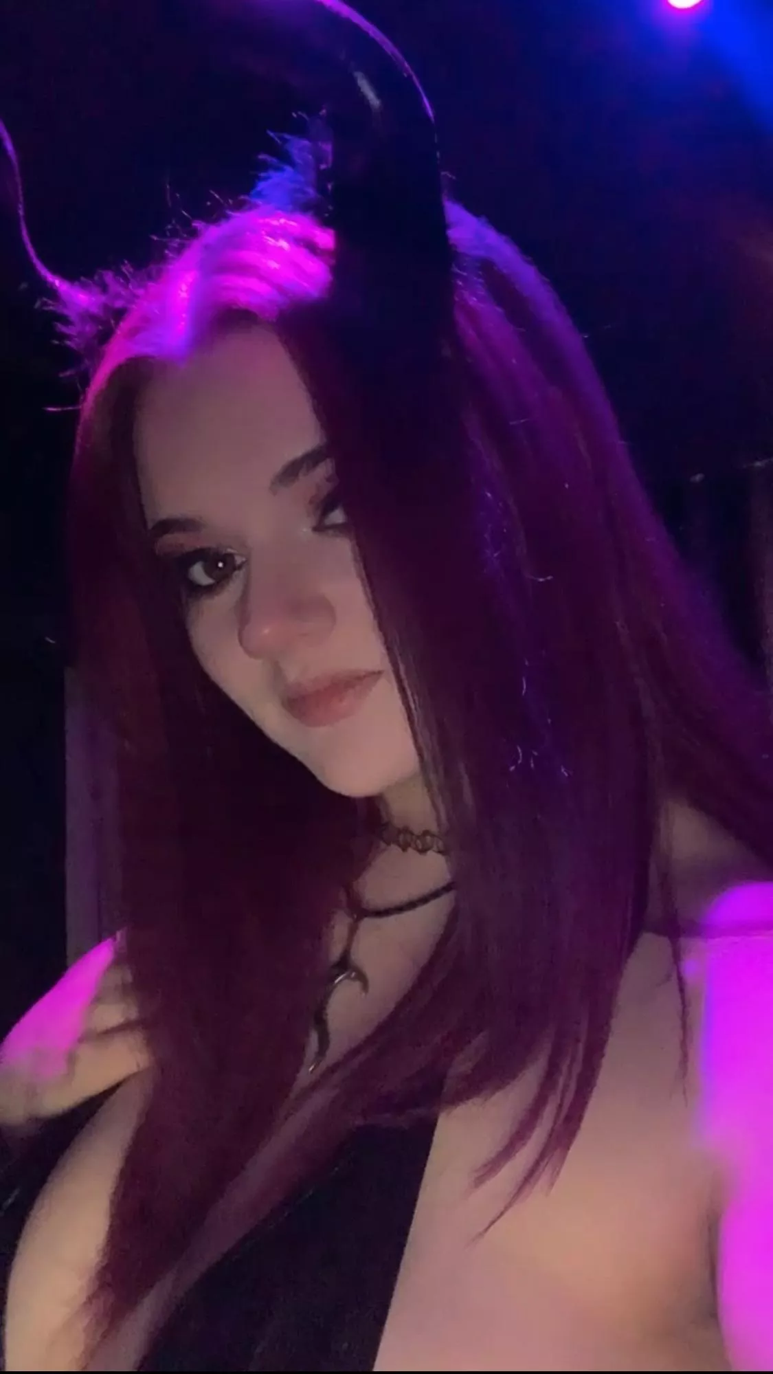 Little picture of me from the club a while back 😻 posted by IvyRiina