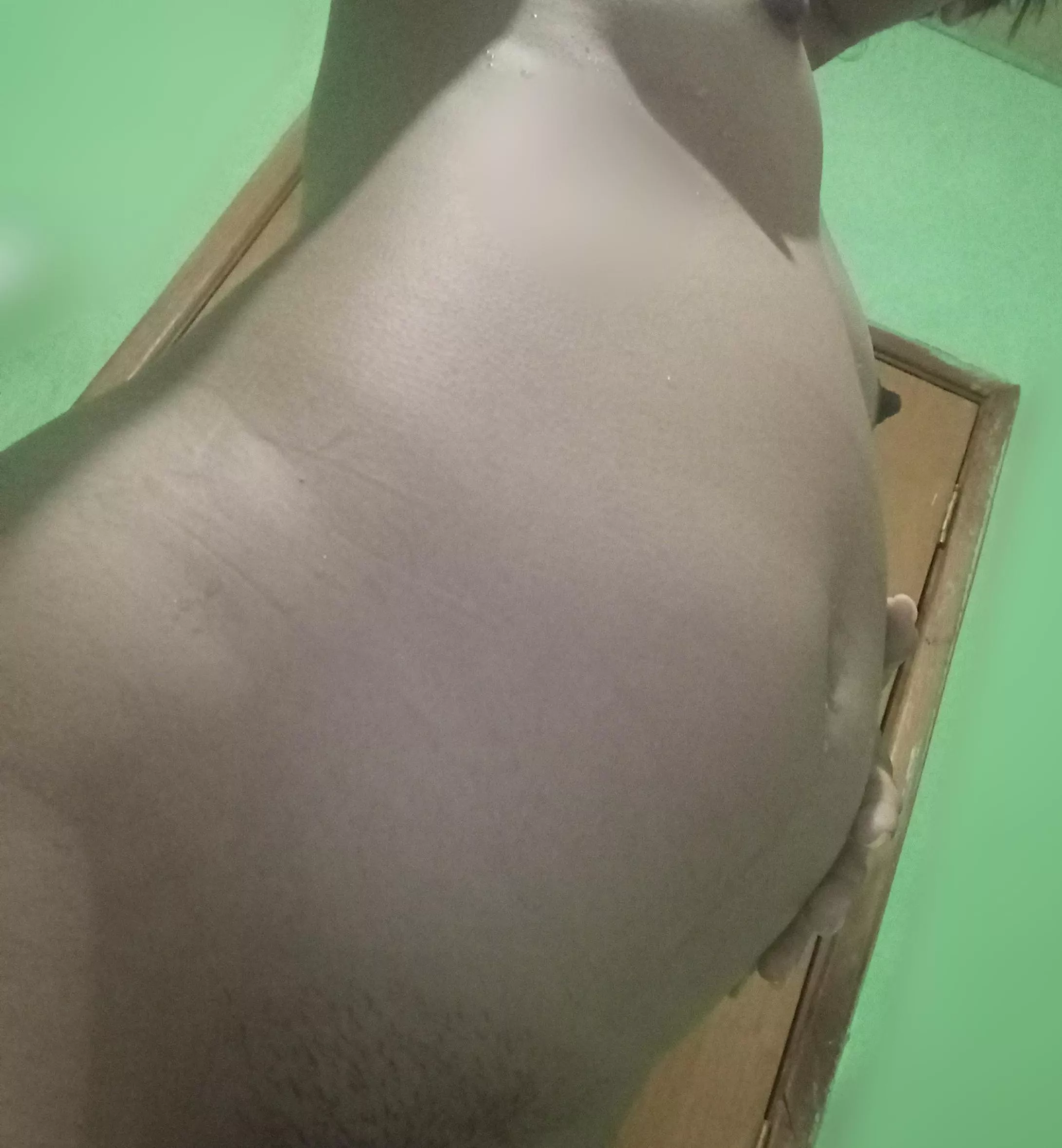 Pregnant for the first time, she wants to be raised  posted by Erika_30-