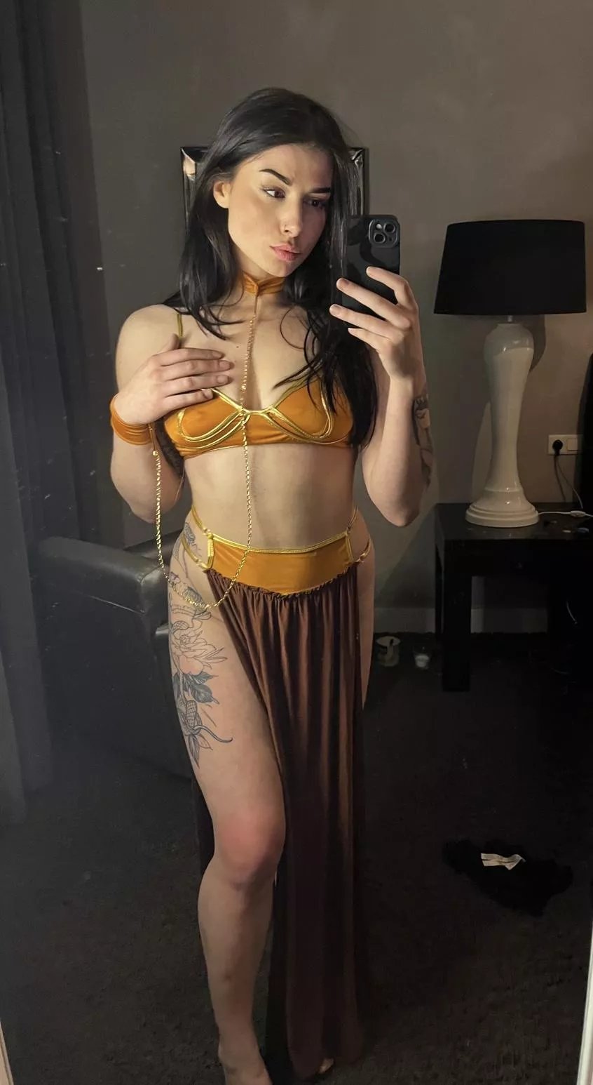 slave girl leia from starwars - how did i do posted by klevston