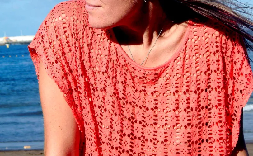 Small seethru holes by isa_bea