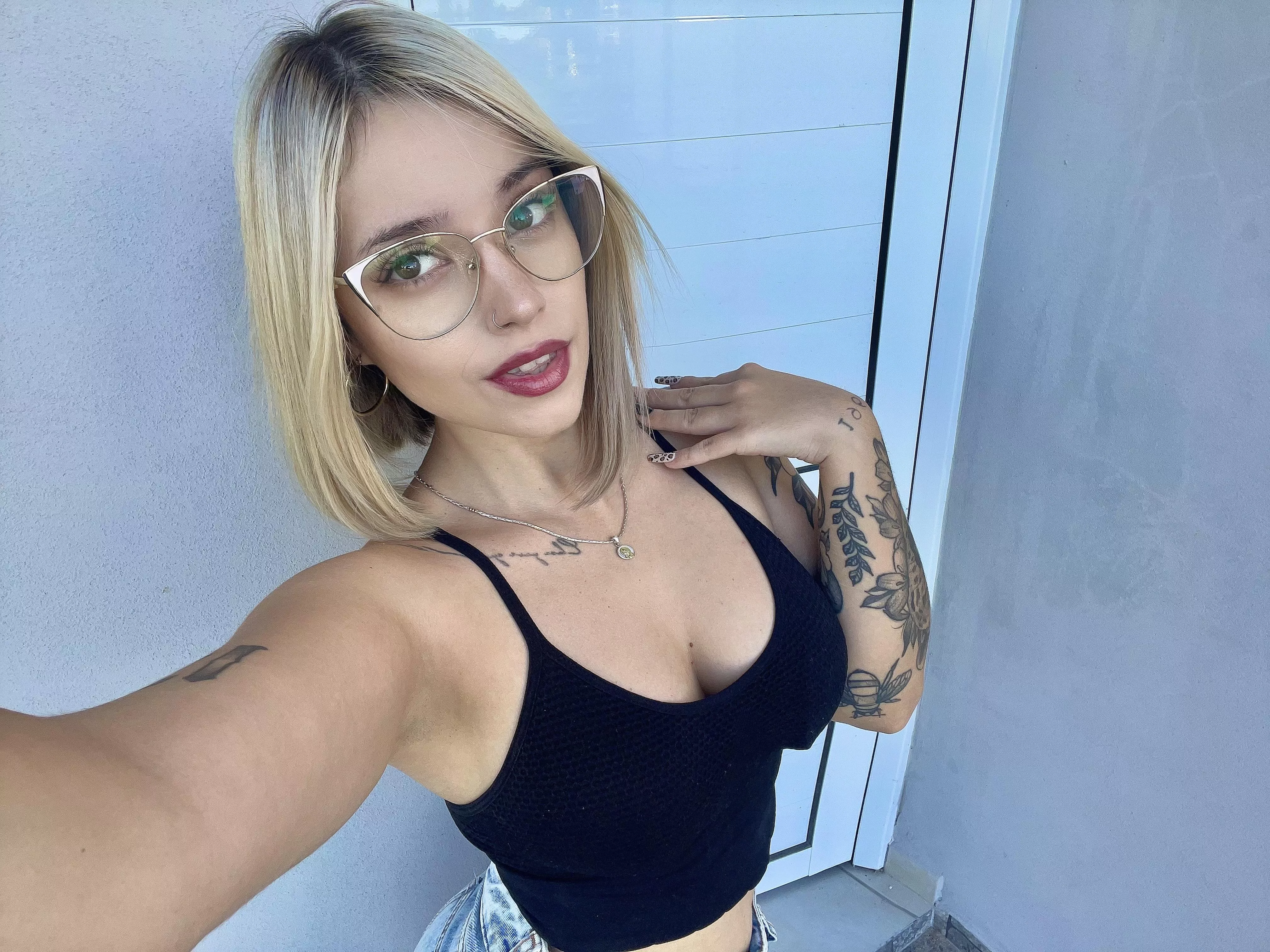 What do you think will happen if I came to your house like this? posted by Maleficent_Syrup2899