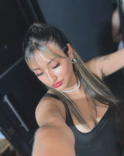 😜💦 What would you do if this all came off?  by pantster