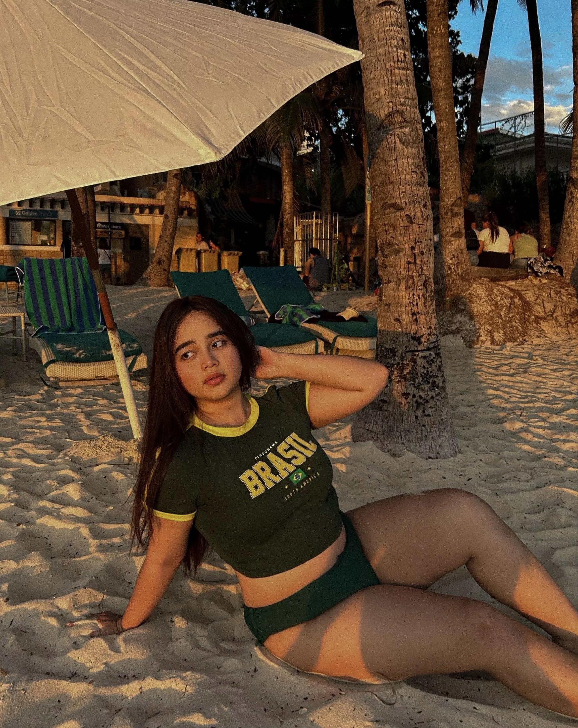 Will u be my personal photographer? posted by Barbielatzzz