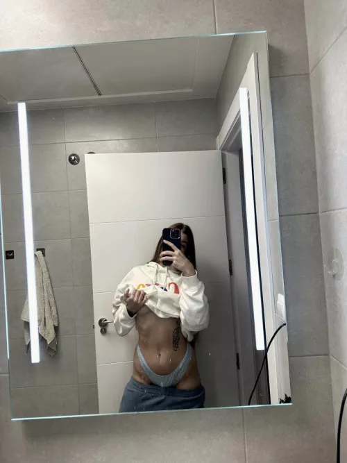 Would you help me burn some calories? [F] by cuteydoll