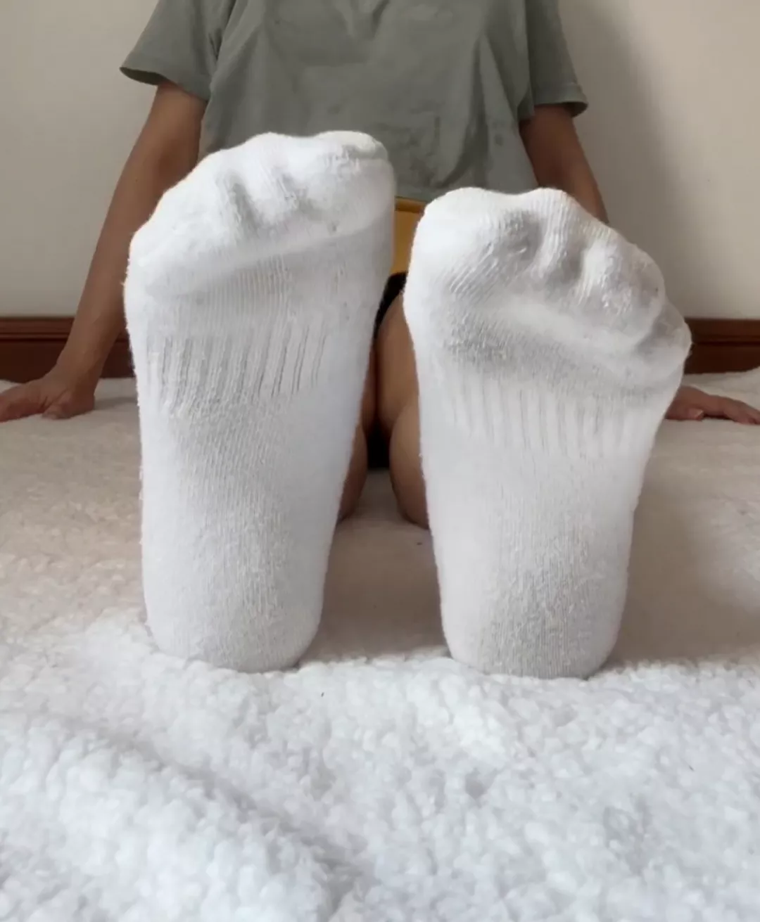 Can you last with my socked soles scrunching in your face ? posted by natsweetasianfeet4