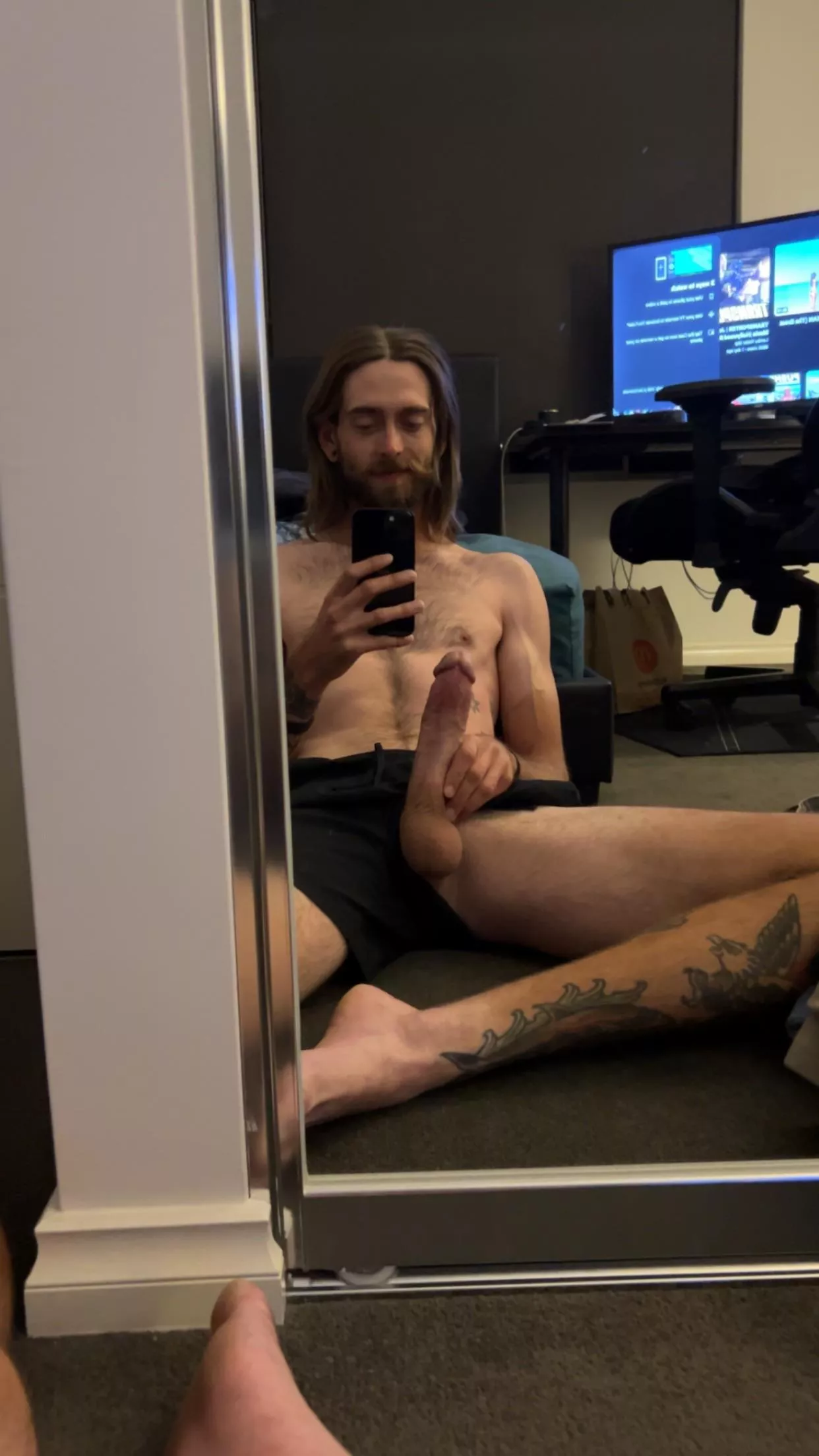 Chillin hehe posted by Aggressive_Debt_6602