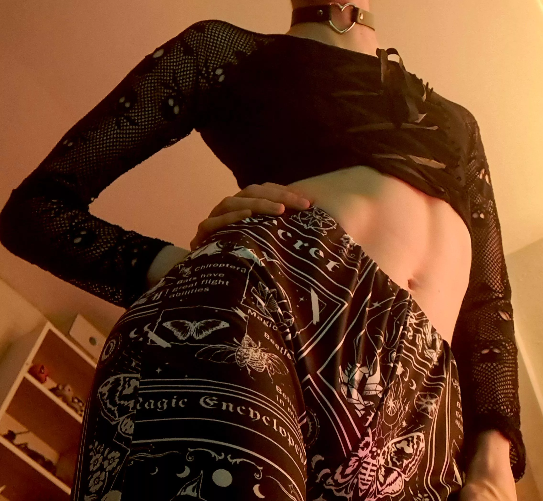 Comfy alt fit :3 posted by GuyWhomst