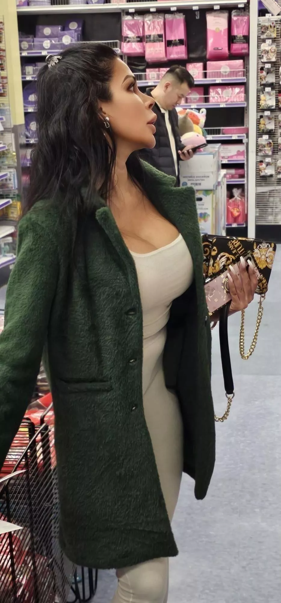 do u prefer when they're covered or u like them bared? posted by Pacandrak