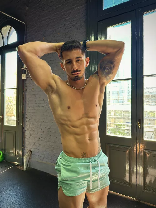 Do you wanna follow the line of my v? by Marionesz