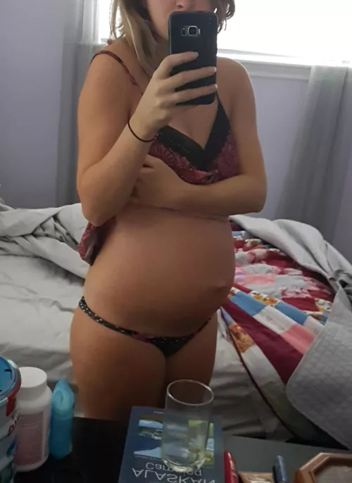 Does my bump look good on my small frame? by Mrandmrssmith24