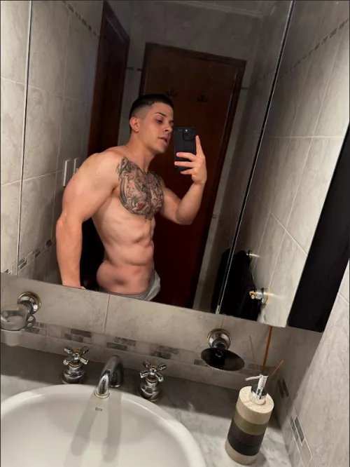 First time here, What do you think? by itstroyleblanc