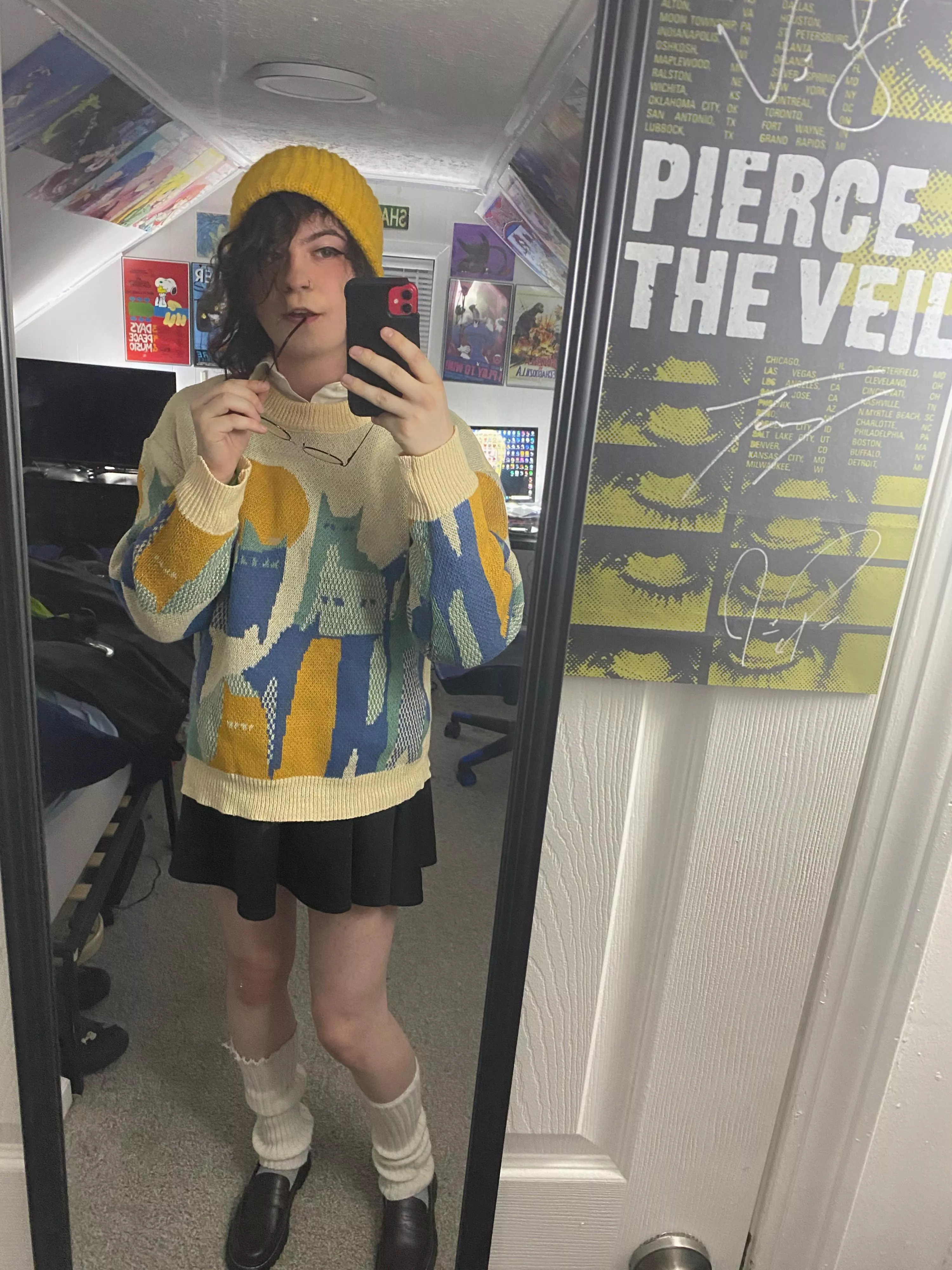 I look like an intelligent person posted by Cometra_Music