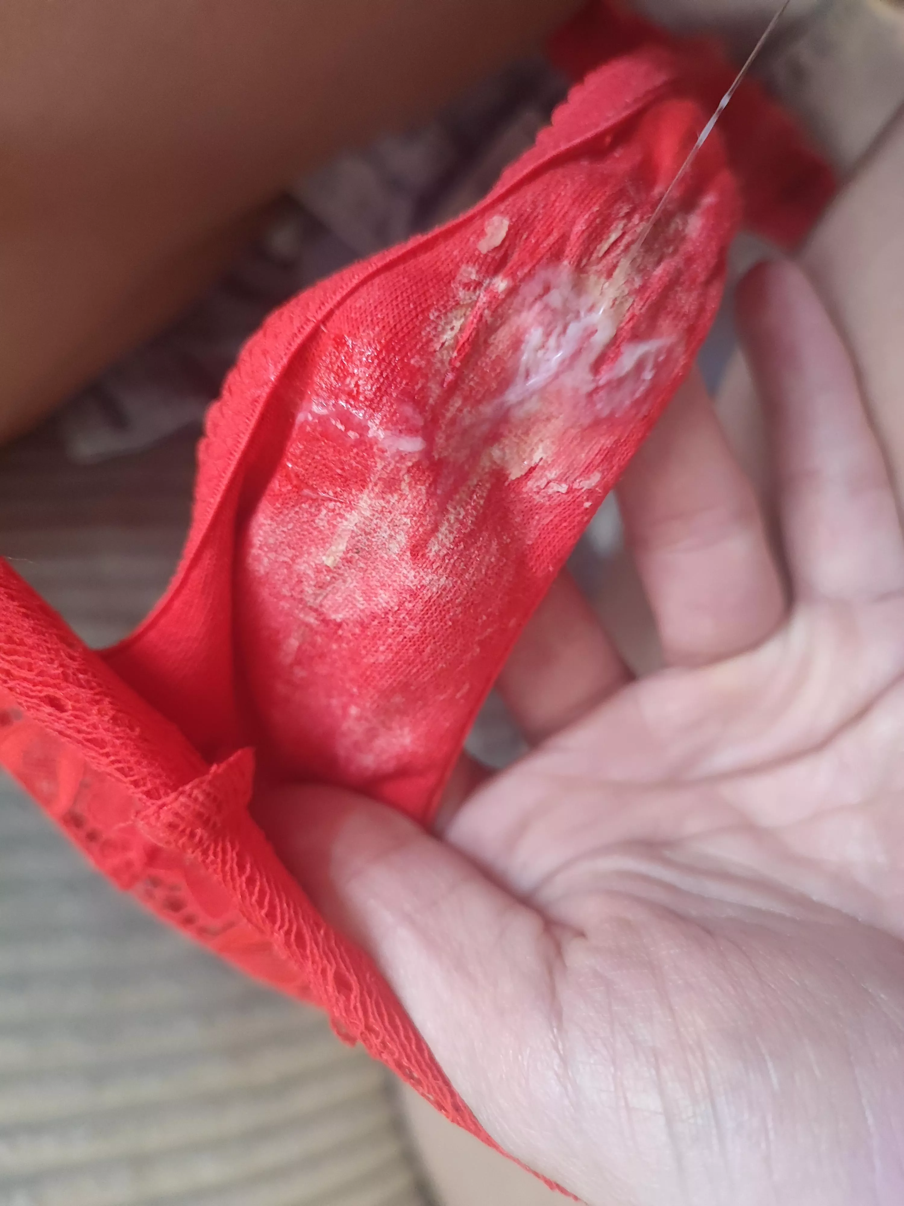 I wish you could have smelled these panties 🤤 posted by Cutieporn98