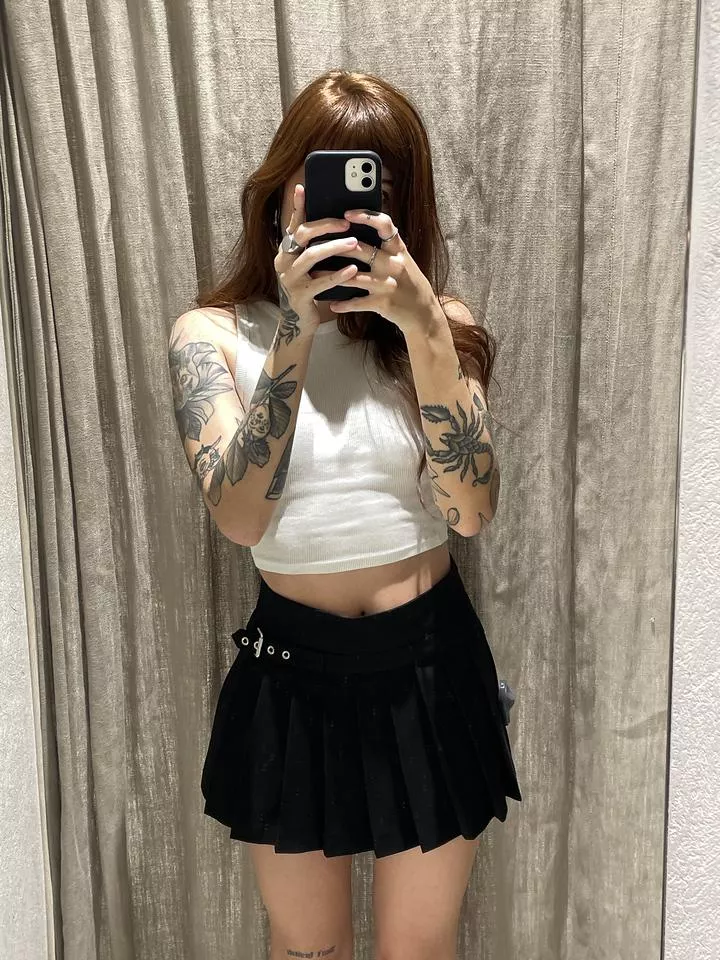 I'm not using panties, I promise posted by Baby-Lea