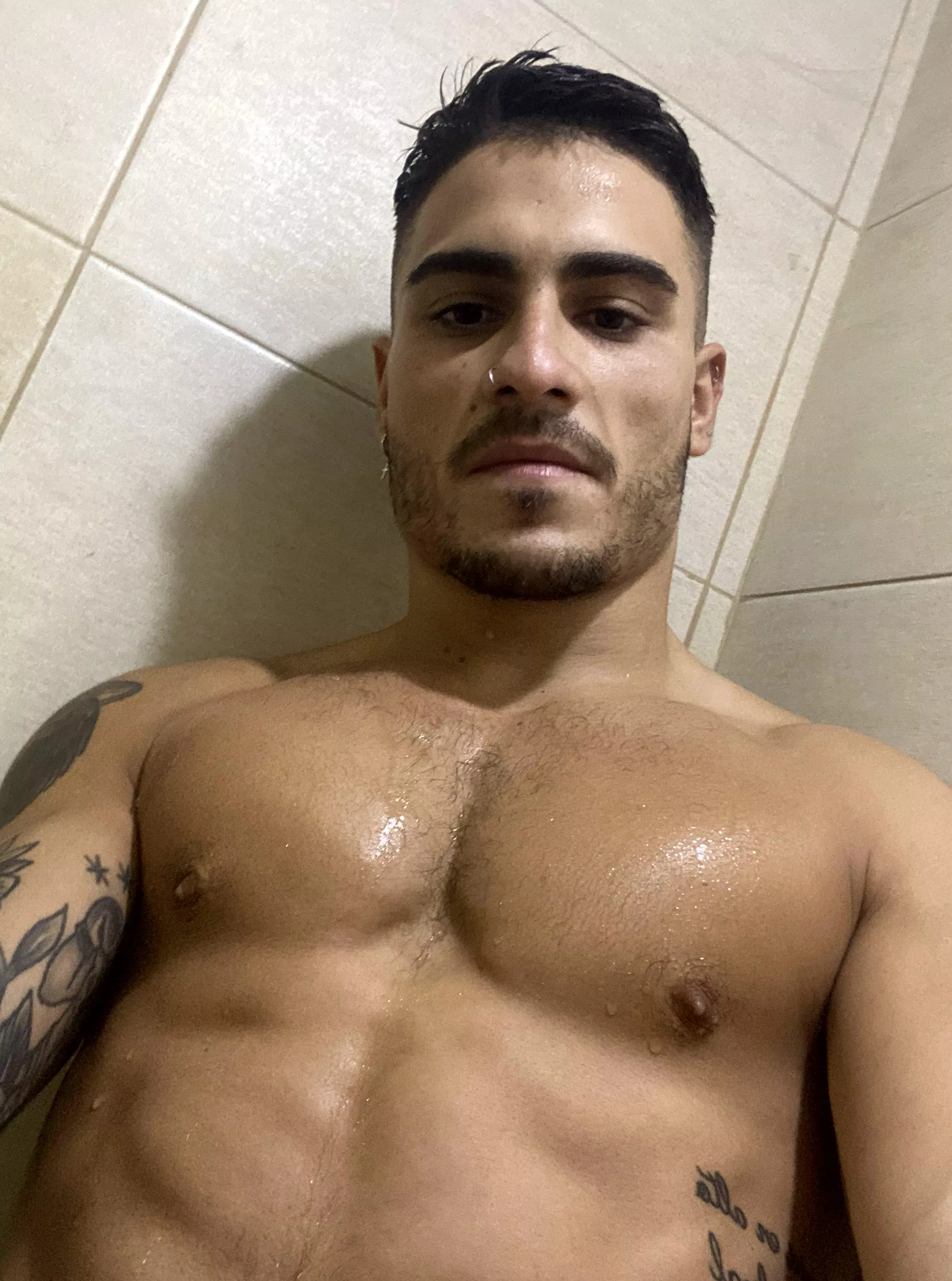 Im your shower-man posted by OliverKinggxoxo