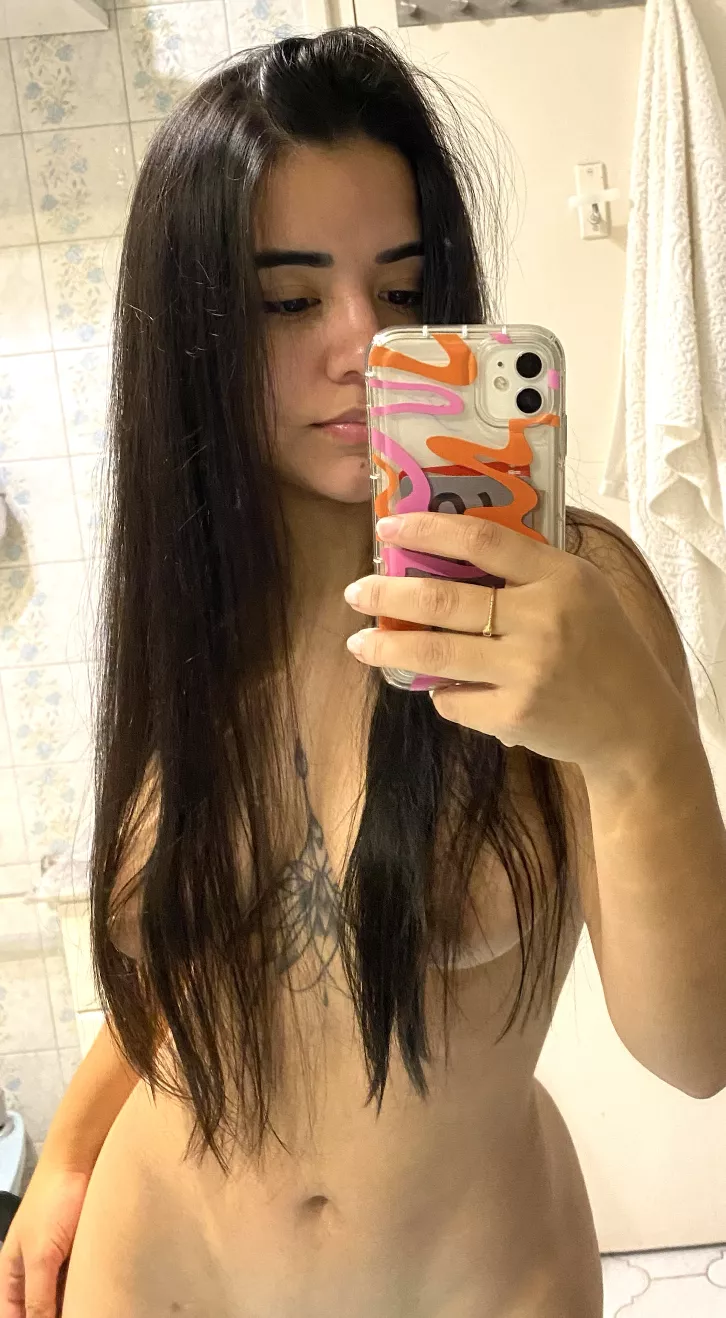 is it weard that im into older men? Im 19 posted by daubuoirr