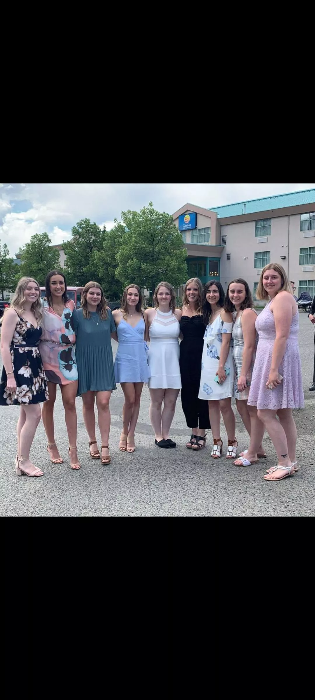 It's a naturalle, light, breezy type of day posted by Dizzy-Tangerine-4065