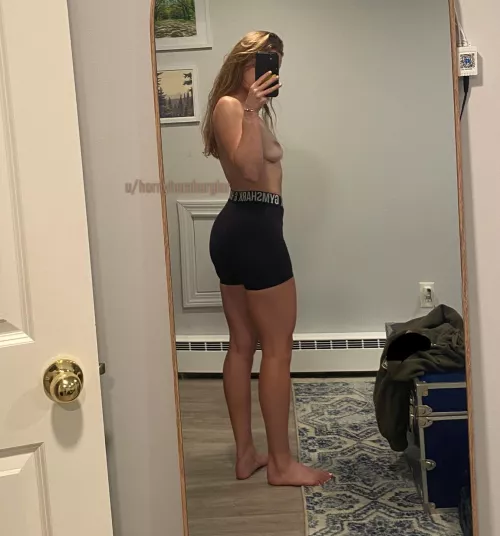 Leggies looking good today 😊 by hornyhamburglar