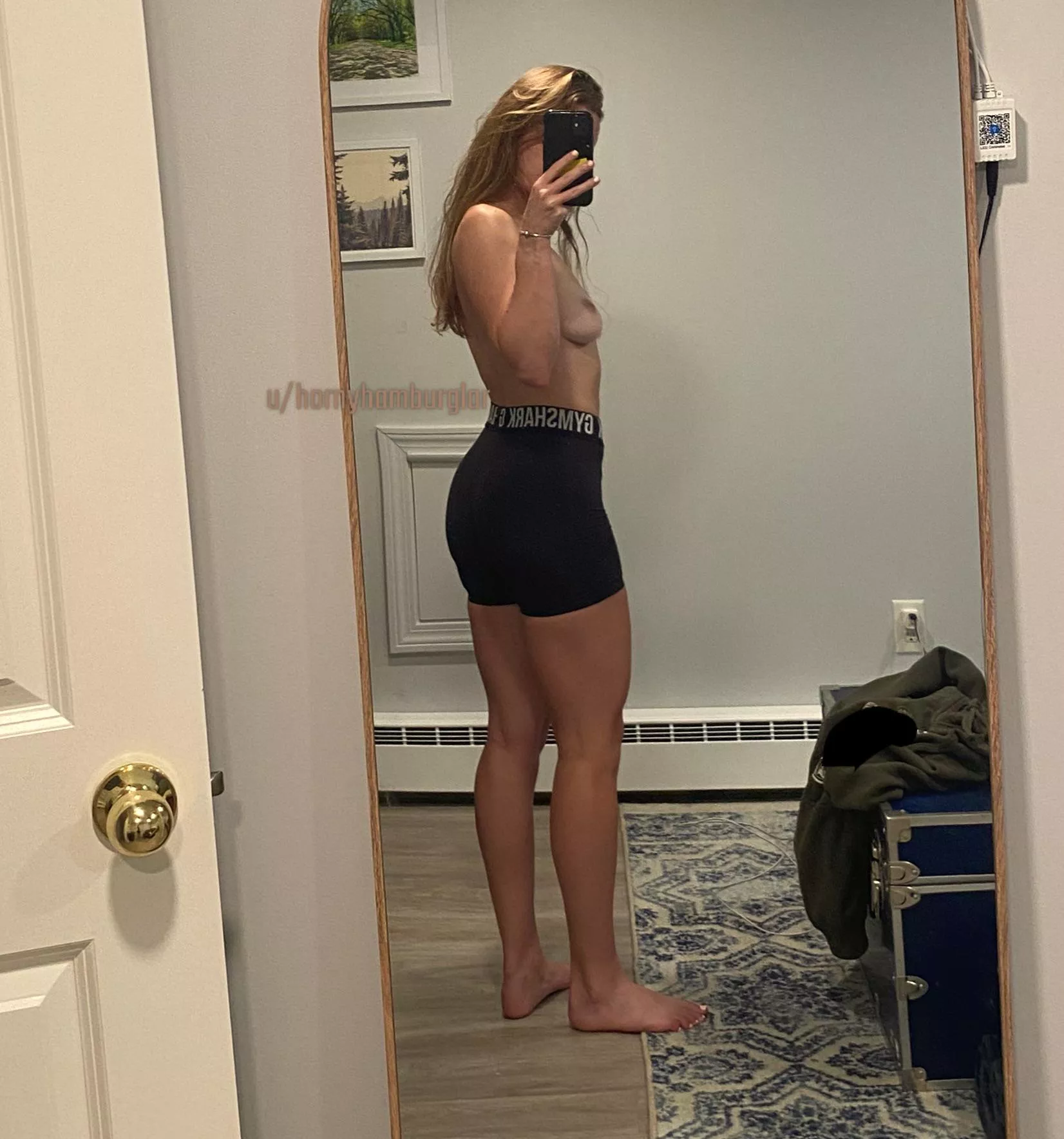 Leggies looking good today 😊 posted by hornyhamburglar