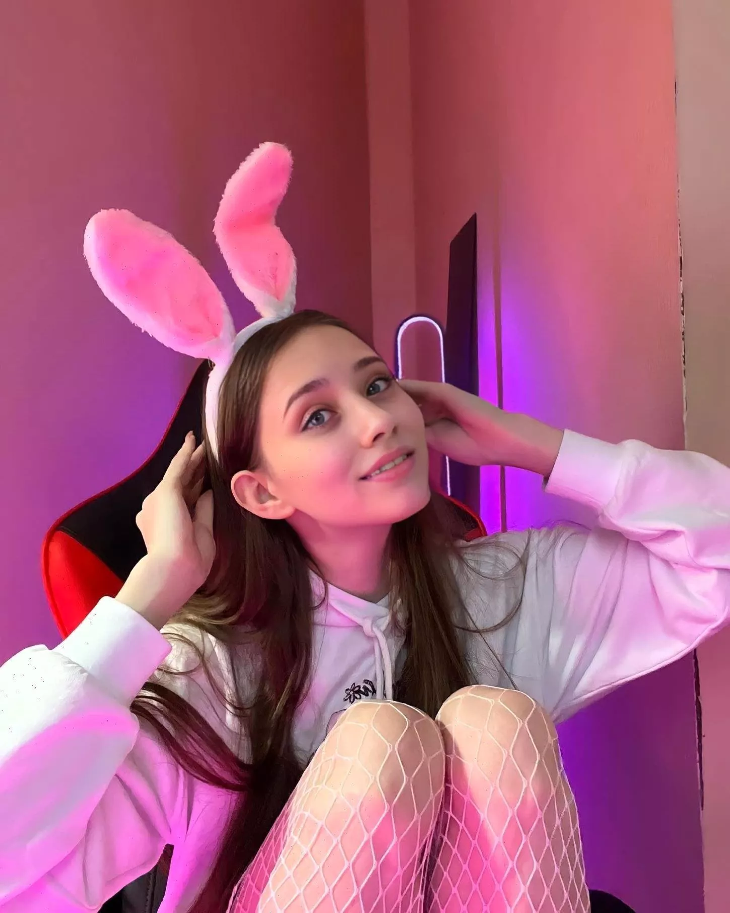 Little rabbit with a high drive posted by AxeDJcreeper210