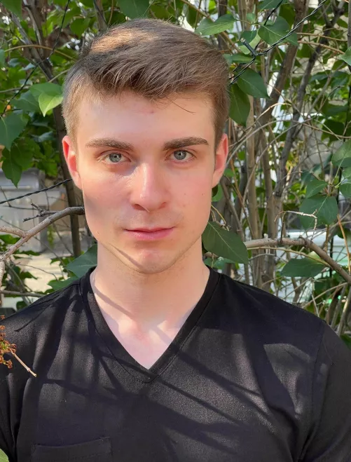 Looking at you by joeclubkid