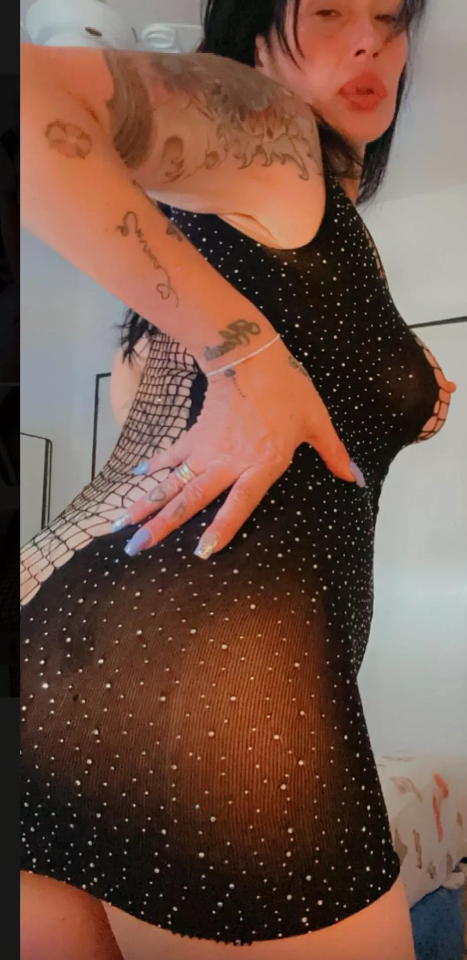 love, here I am very horny for you posted by lallilove