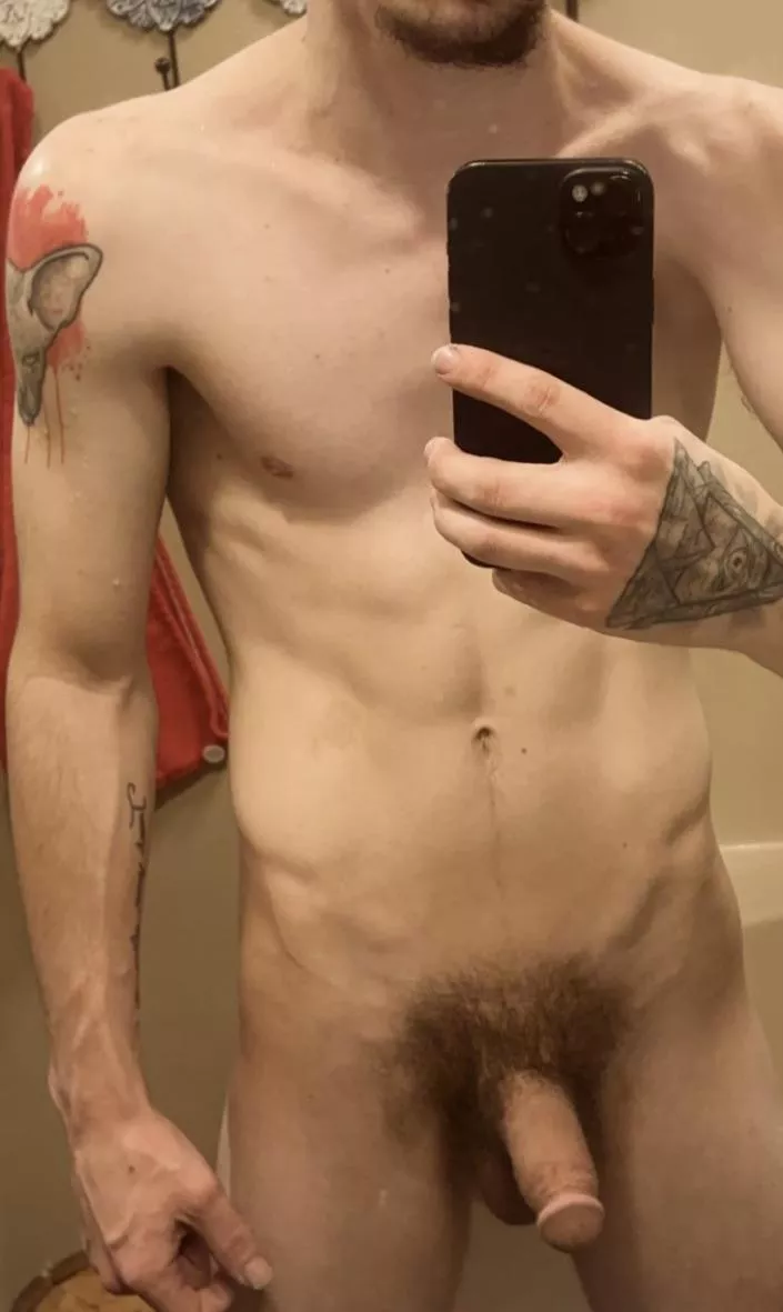(M) rate me😏 posted by After_Currency8314