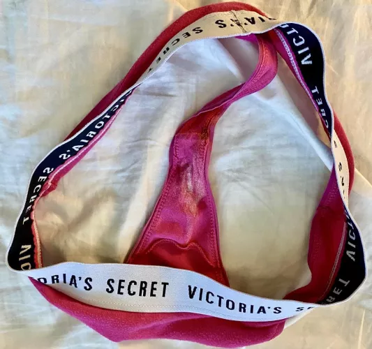 [OC] I hope you like my panties 💛 by 22_nalgonapawg