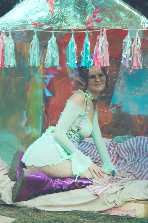 Ready to be an art installation myself ;) help me put on a show?? by Mollyxoxo669