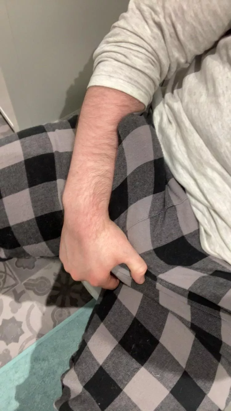 Sent this to a colleague last night, she replied “Jesus Christ it’s literally an arm” posted by 199sixxx