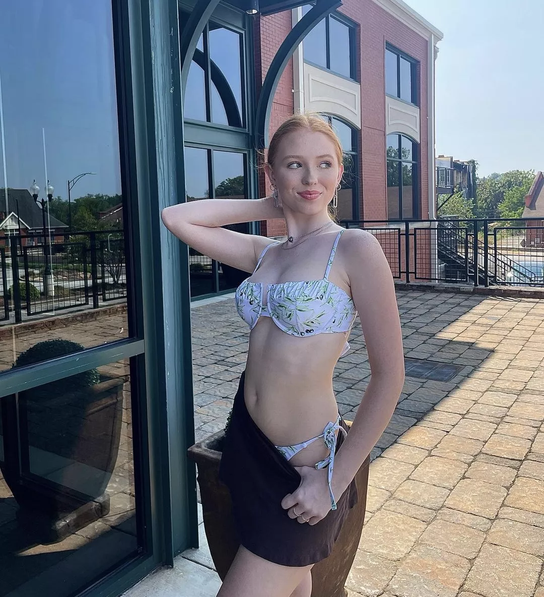 Strike A Pose posted by Yourpervfriend