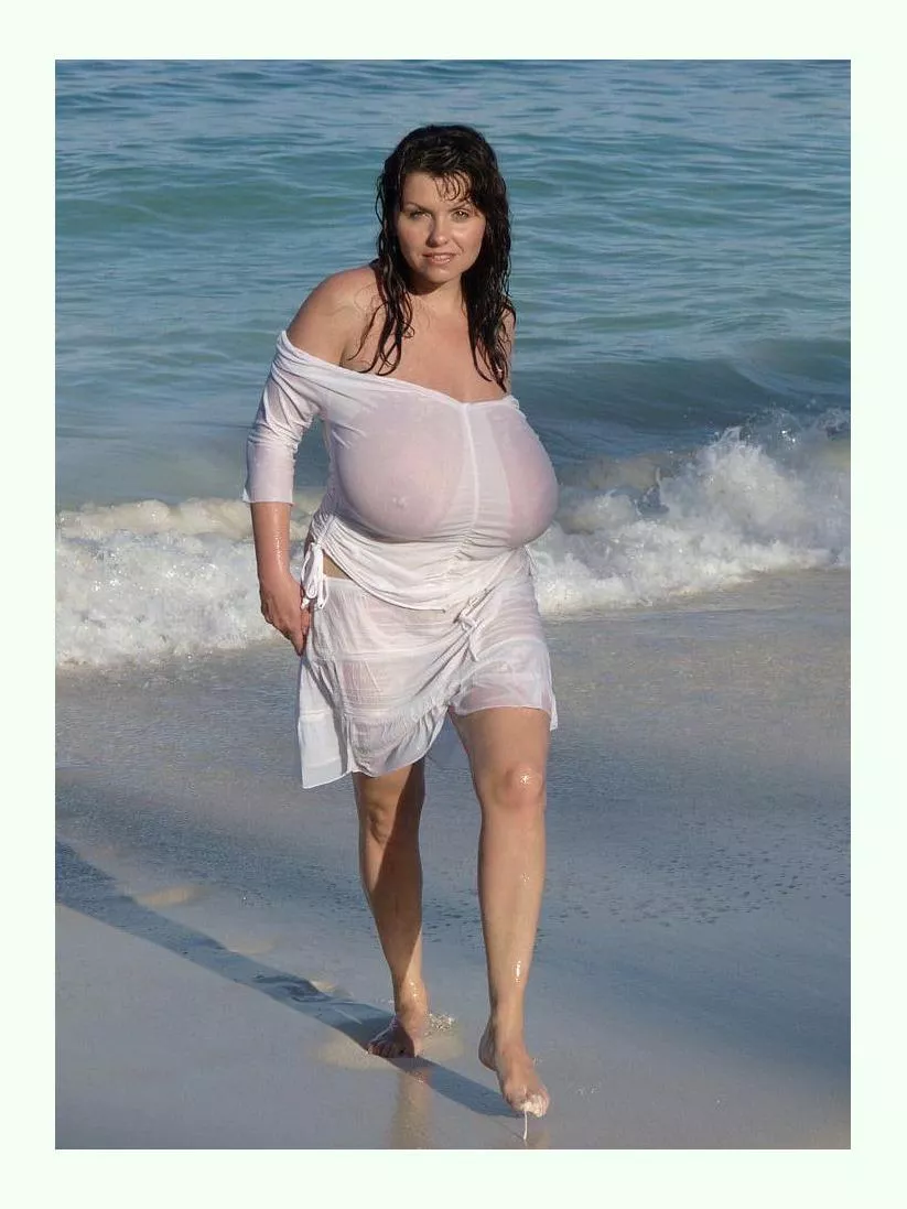 Sum to the beach! posted by No_Claim_4849