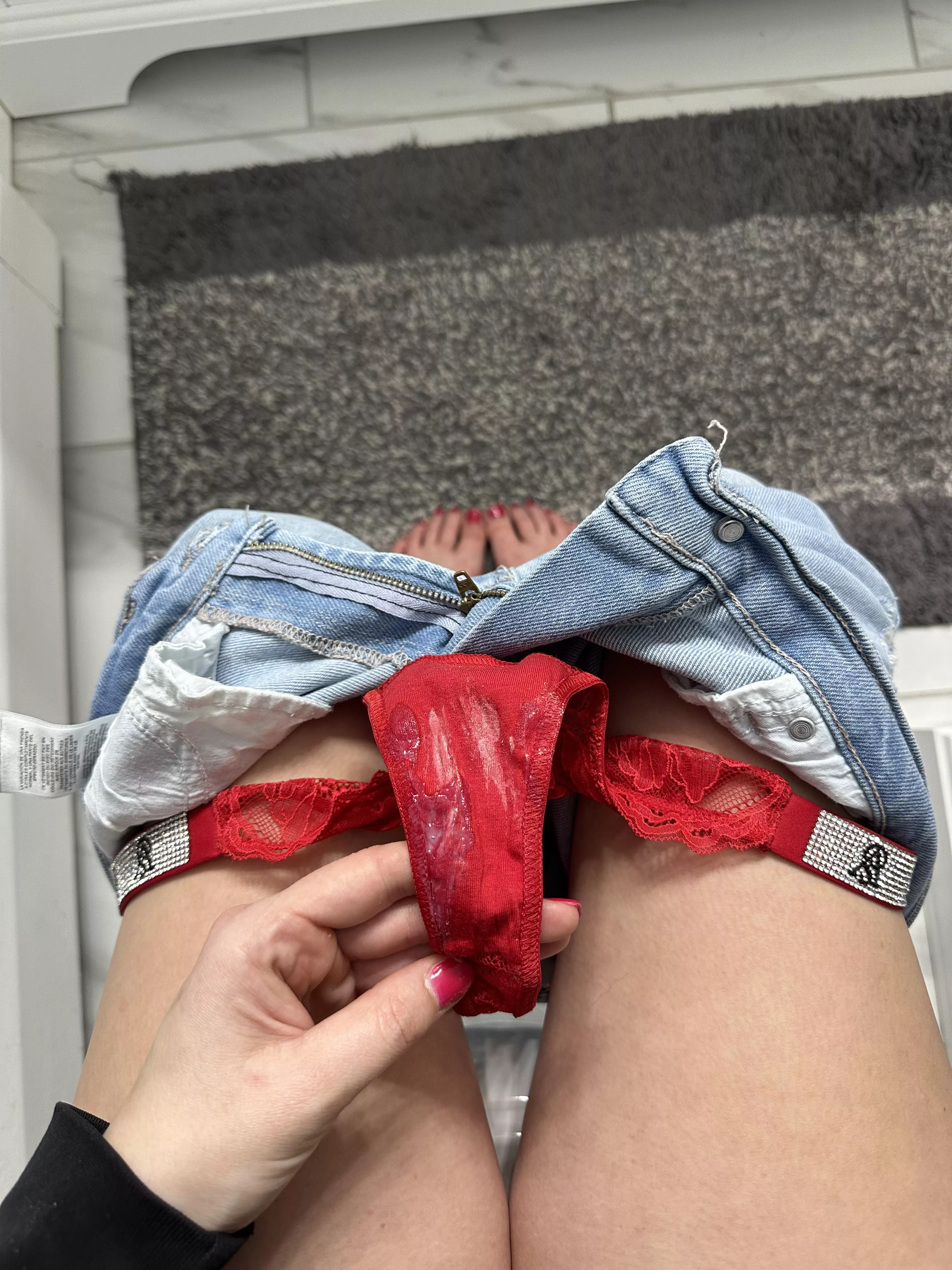 The messier the better😜 posted by LionessGoddessGoods