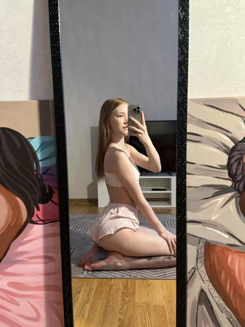 Turns out I don’t need boobs to be hot after all 😋 by aloftsiphon