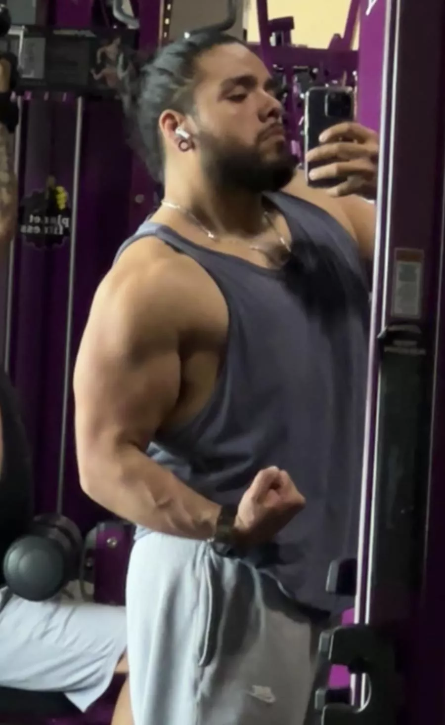 Valo Or Fort ? posted by Midwestlatino