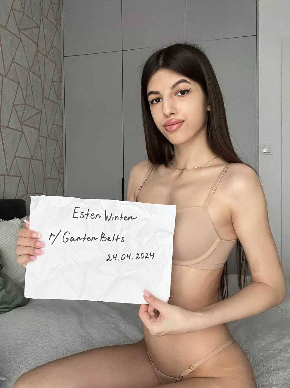 Verification posted by EsterWinter