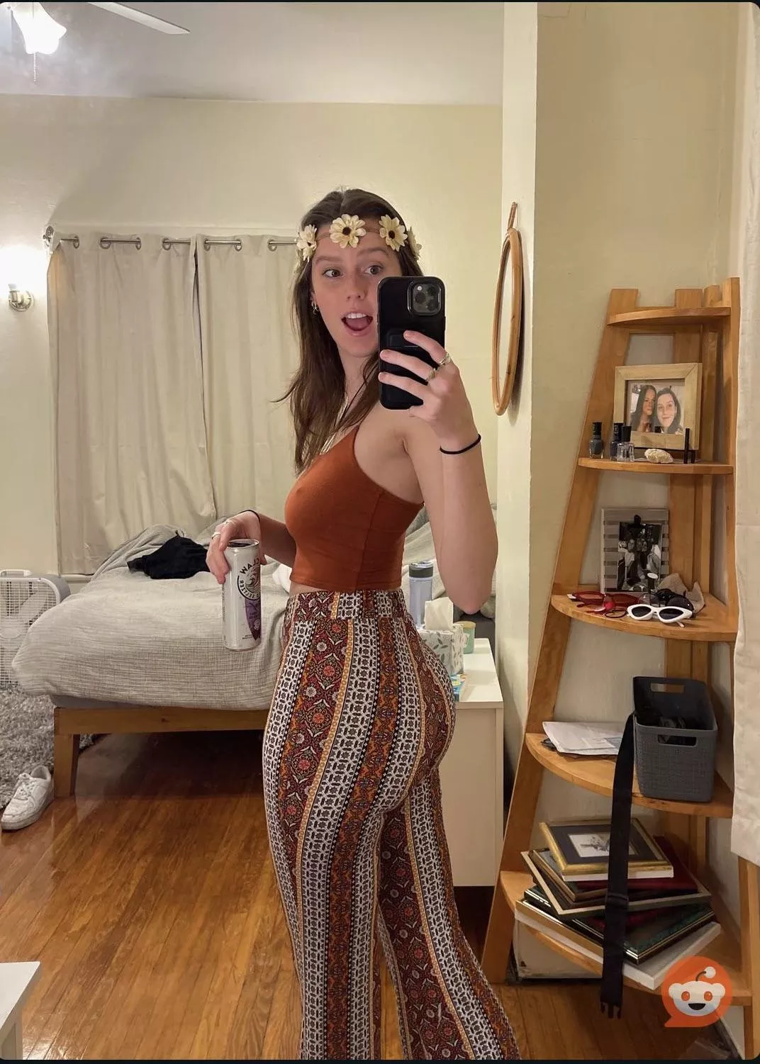 Who is she? posted by Asleep-Shelter-349