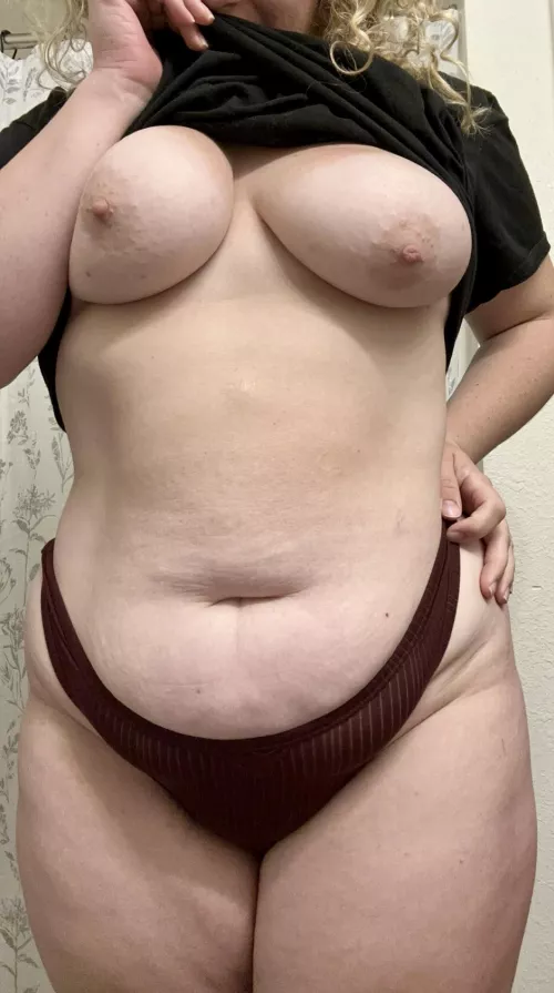 You can’t tell, but my panties are soaked. 😉 by burntfuckintoast