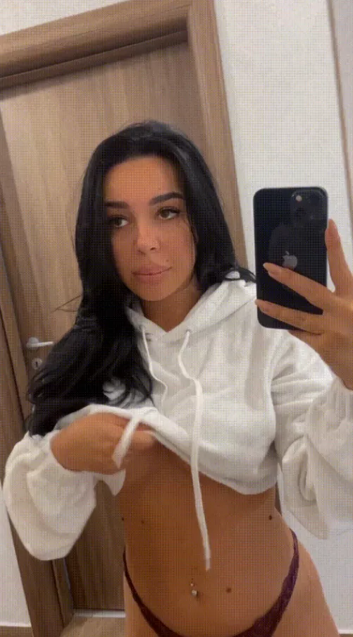 You wanna see whats behind this hoodie? by giiaannnaa