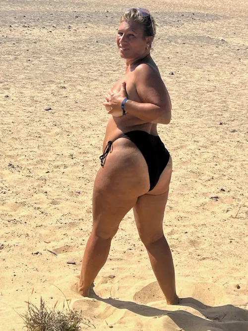 Your 53yo Italian milf from NJ is back in town. I hope u miss my yummy ass :-P by Fantastic_Republic28