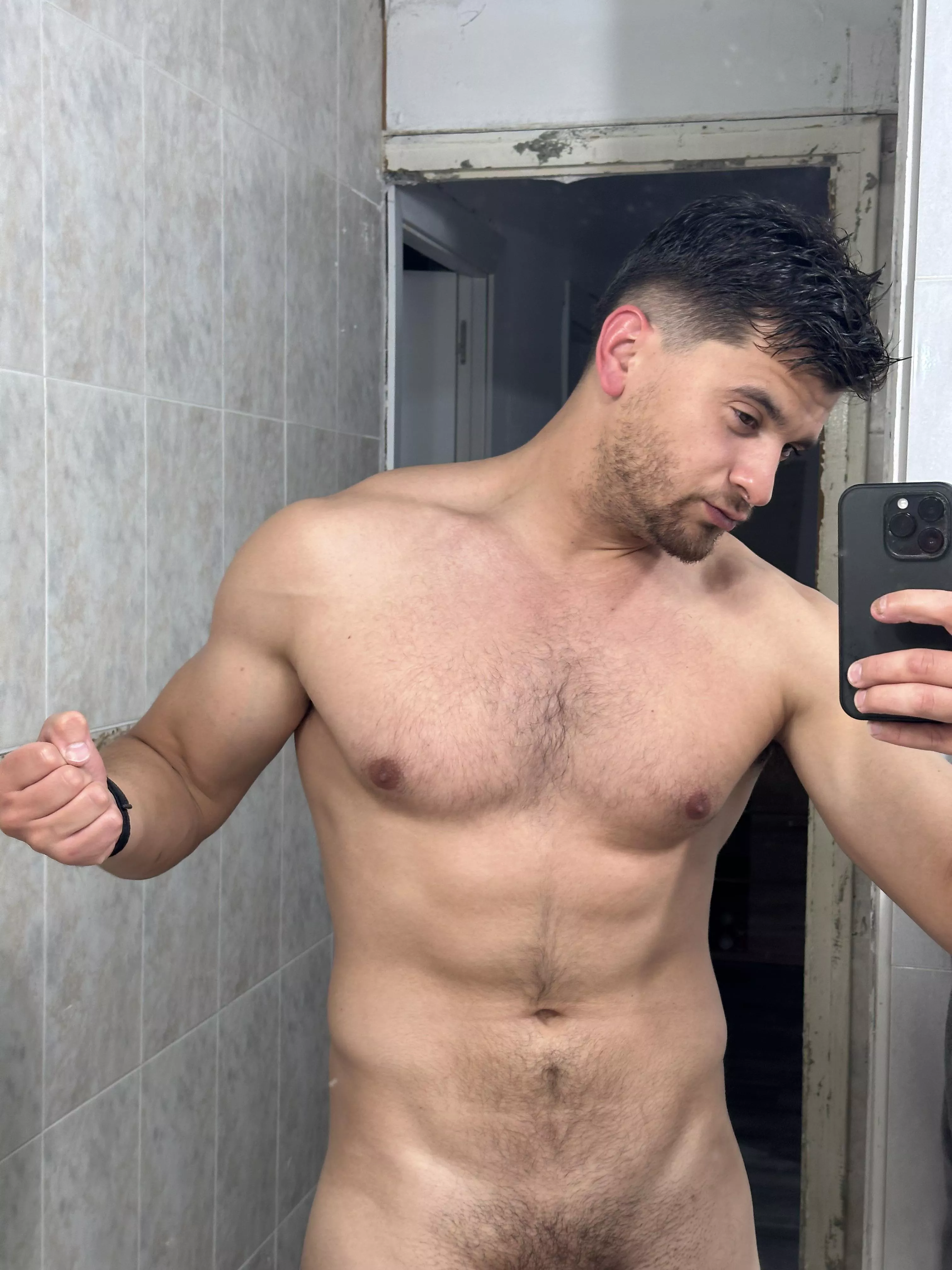 Your spanish hairy chest dose posted by realisiwak